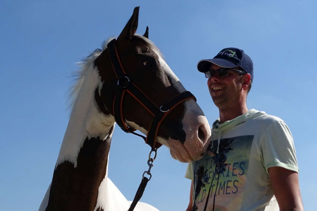man met paard man met paard